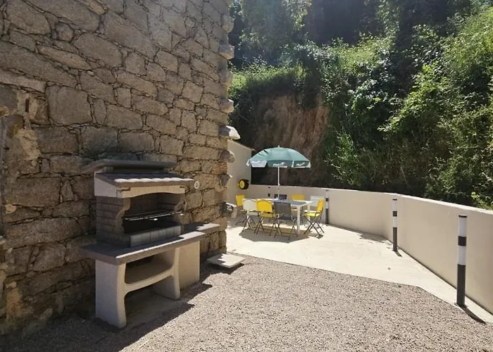 Casa de Férias Maison Fernand & Marie Claire Coti-Chiavari (Corsica)